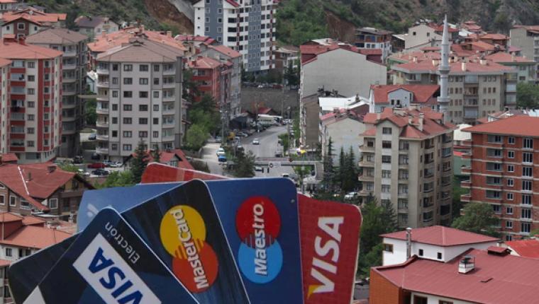 Vatandaş Kartla Geçinmeye Çalışıyor